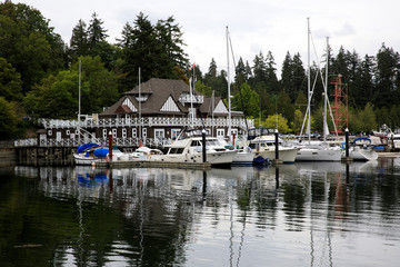 Fototapeta na wymiar Vancouver, America - August 18, 2019: A small port near Stanley Park, Vancouver, America