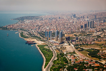 Obraz premium Aerial Istanbul Maltepe shore