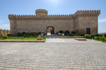 Obraz premium Ancient castle on the outskirts of Baku
