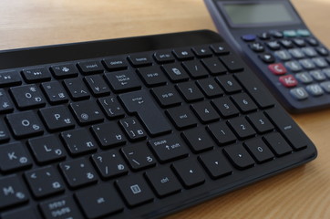 キーボードと電卓