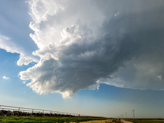 Low Precipitation Supercell in the Great Plains