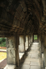 Fototapeta na wymiar Corridor inside the Angkor Wat temple.