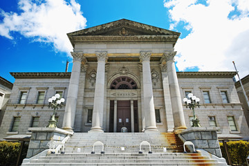 大阪府立中之島図書館