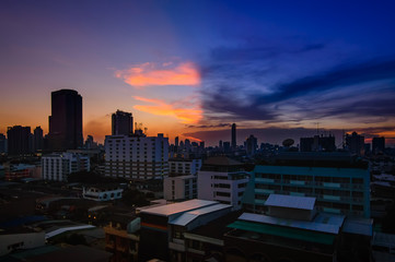 Fototapeta premium Cityscape in twilight
