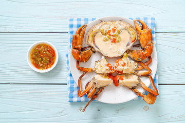 Steamed egg crab with fresh milk