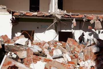Hausabriss, Mauerreste und  Trümmer eines abgerissenen Hauses,  Bremen, Deutschland, Europa