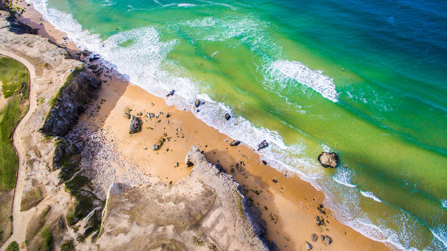 C&ocirc;te sauvage de Quiberon en Bretagne, vu du ciel, vue a&eacute;rienne