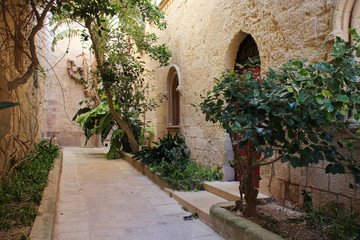 Fototapeta na wymiar stone house in mdina (malta)