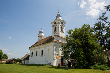 Fototapeta na wymiar white old romanian orthodox church