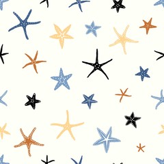 Fototapeta na wymiar Summer seamless pattern with scattered abstract silhouettes starfishes. Vector colorful simple print on ivory background.