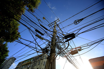 pole with excess wires