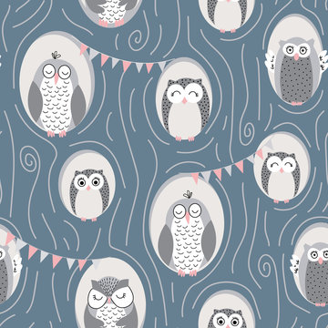 Cute vector pattern with owls in burrows in a tree