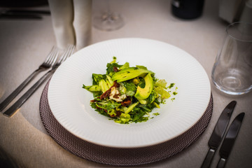 Avocado green salad