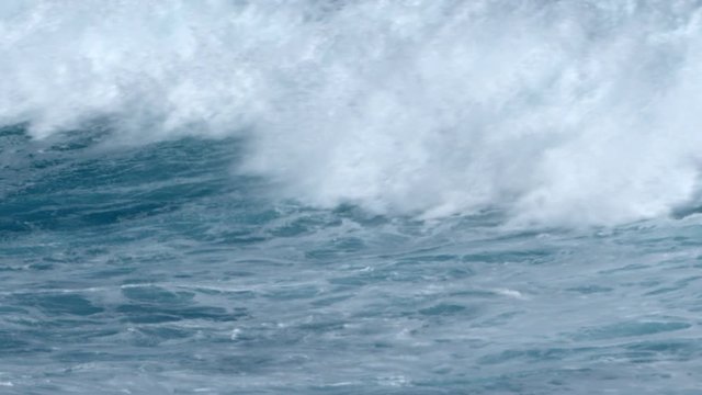 Slow motion of waves breaking, Fuerteventura.
