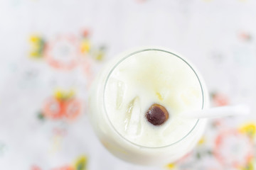 Creative Cooking at home Korean fruit juice dalgona that is becoming popular bright color.