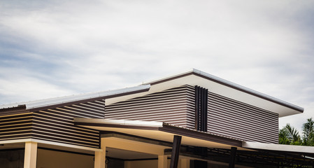 Styles of modern house roofs
