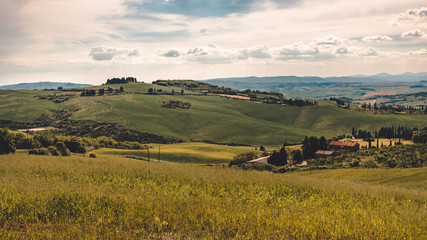 Fototapeta premium Panorama sulla Val d'Orcia in autunno