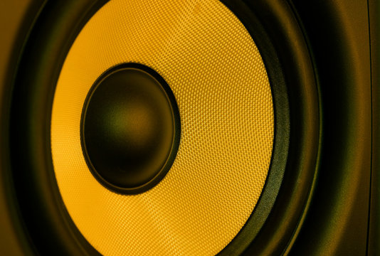 Escuchando M&uacute;sica