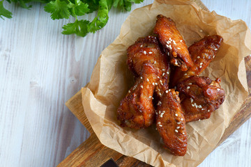honey-glazed chicken wings