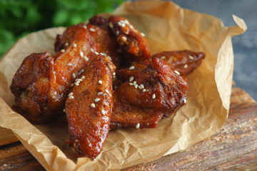 honey-glazed chicken wings