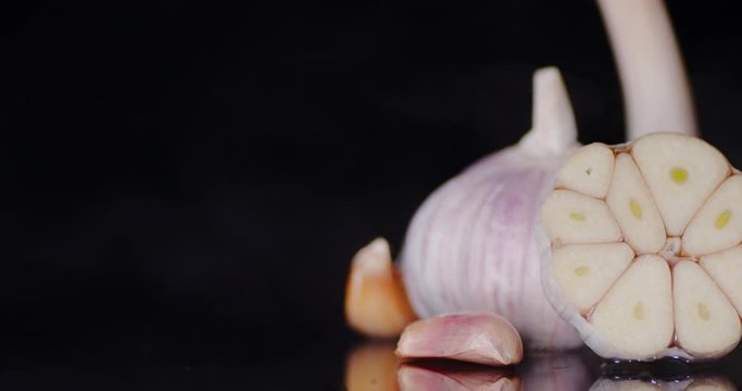 Fresh garlic with cool steam. The texture of the garlic.