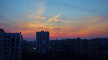 Fototapeta premium Summer city sunset.