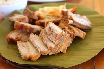 豚バラ肉の素揚げ