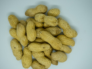 peanuts in shell