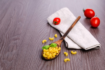Dry yellow pasta