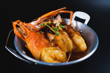Fried Shrimp with sauce