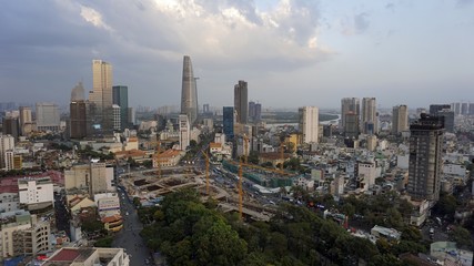 Obraz premium skyline of ho chi minh city at dusk