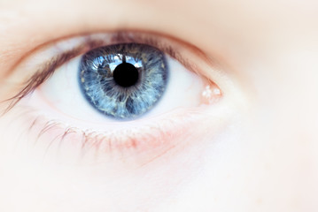 Blaues Auge