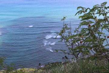 Honolulu Diamond head and Honolulu beach