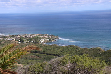 Honolulu Diamond head and Honolulu beach