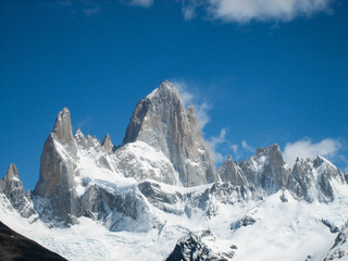 Fototapeta na wymiar Fitz Roy peak from the viewpoint at the end of the trail, Argentina