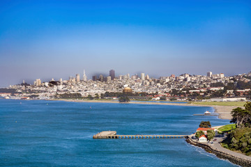 Fototapeta na wymiar view to San Francisco from Golden Gate Bridge