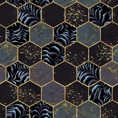Foto op Plexiglas Marmeren hexagons Marmeren zeshoek naadloze textuur met goud. Tropische planten achtergrond