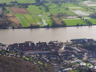 vue aérienne du Caudebec-en-Caux en Seine Maritime en France