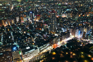 夜に輝く新宿