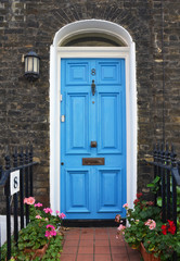 Fototapeta na wymiar Entrance of an old English house, Great Britain