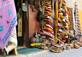 Obraz na płótnie Canvas Traditional moroccan shop in Essaouira, Africa