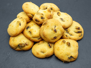 pile of cookies with raisins