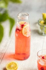 Iced tea thé glacé citron et fruits
