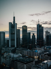 Obraz premium Skyline of Frankfurt am Main while sunset