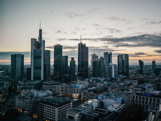 Fototapeta na wymiar Skyline of Frankfurt am Main while sunset