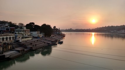 Por do sol em Rishikesh