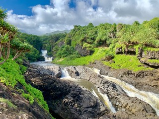 Fototapeta na wymiar The spectacular Seven Sacred Pools in Maui