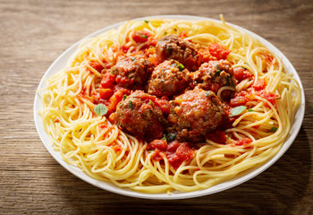 plate of pasta with meatballs - obrazy, fototapety, plakaty