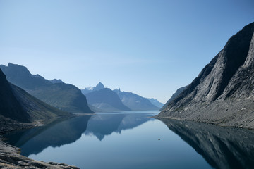 Fototapeta premium Small boat in the Tasermiut Fjord