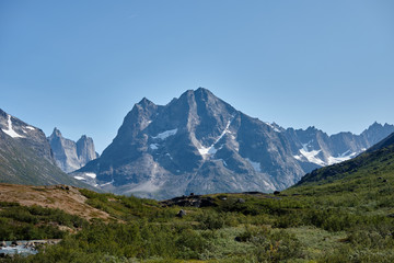 Valley in the mountains .